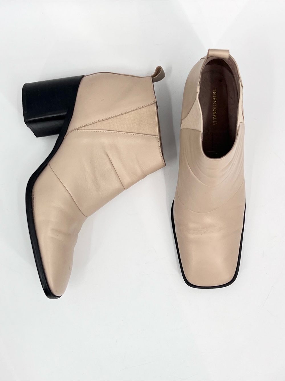 Intentionally Blank Beige Leather square toe Block Heel Ankle Boots 11